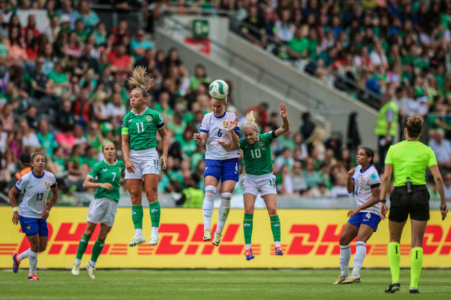 july-16th-2024-amandine-henry-of-france-disputes-possession-of-the-ball-with-katie-mccabe-and-denise-osullivan-of-ireland-during-the-uefa-euro-2025
