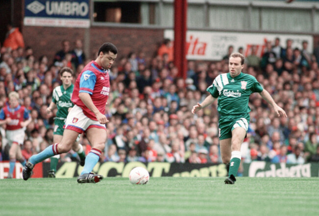 aston-villa-footballer-paul-mcgrath-in-action-during-the-premier-league-match-against-liverpool-at-villa-park-faced-by-ronnie-rosenthal-19th-september-1992