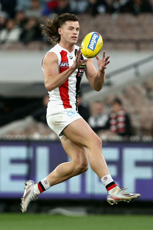 jack-sinclair-of-the-saints-takes-a-mark-during-the-round-16-afl-match-between-the-collingwood-magpies-and-st-kilda-saints-at-the-mcg-in-melbourne-sunday-july-4-2021-aap-imagerob-prezioso-no-ar