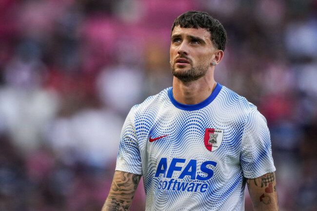eindhoven-troy-parrott-of-az-alkmaar-during-the-30th-edition-of-the-johan-cruyff-shield-between-psv-eindhoven-and-az-alkmaar-at-the-phillips-stadium-on-august-2-2026-in-eindhoven-the-netherlands