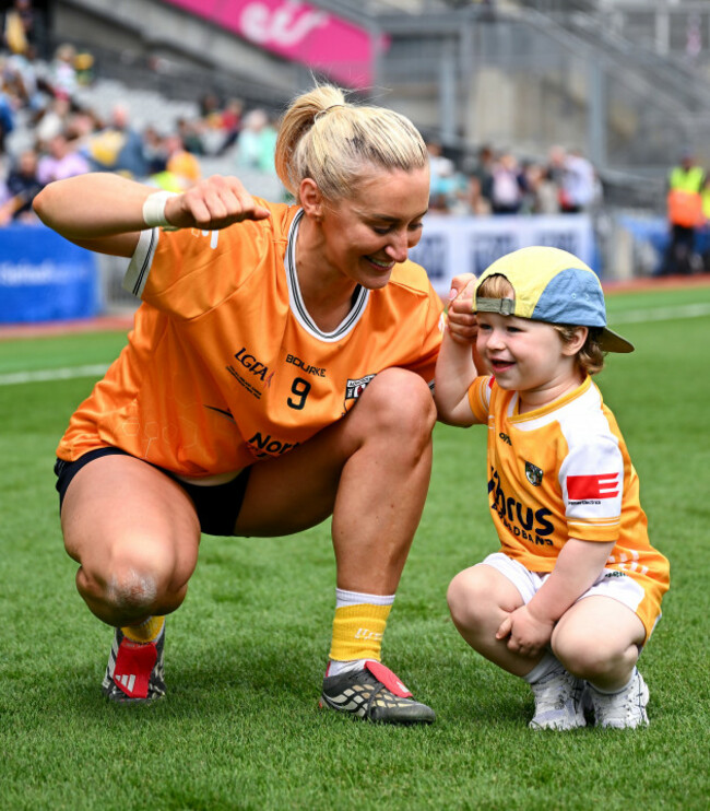 antrim-v-carlow-lgfa-tg4-all-ireland-junior-championship-final