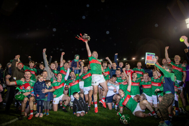 loughmore-castleiney-team-celebrate