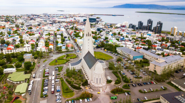 hallgrimskirkja-church-reykjavik-iceland