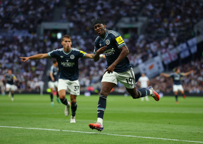 tottenham-hotspur-stadium-london-uk-29th-aug-2026-premier-league-football-tottenham-hotspur-versus-newcastle-united-anthony-elanga-of-newcastle-united-celebrates-after-scoring-his-sides-1st-goa