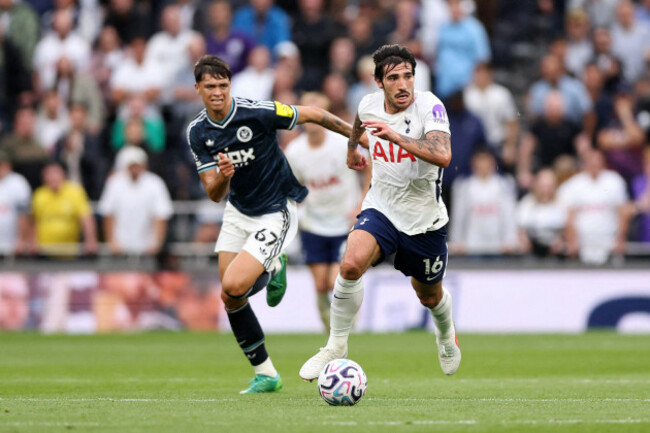 london-uk-29th-aug-2026-sandro-tonali-of-tottenham-hotspur-during-the-tottenham-hotspur-vs-newcastle-united-premier-league-match-at-the-tottenham-hotspur-stadium-london-picture-credit-should-rea