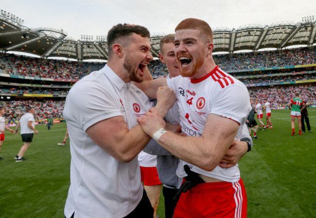 cathal-mcshane-celebrates