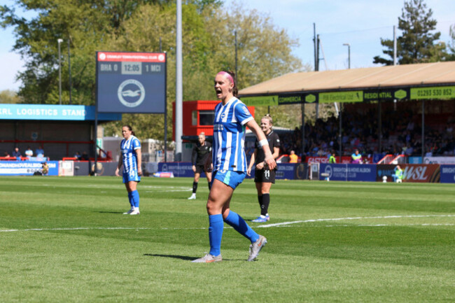 caitlin-hayes-brighton-18-during-the-wsl-game-between-brighton-hove-albion-and-manchester-city-at-the-broadfield-crawley-england-on-25-april-2026