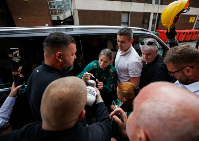 katie-taylor-signs-autographs-outside-the-helix-ahead-of-the-press-conference