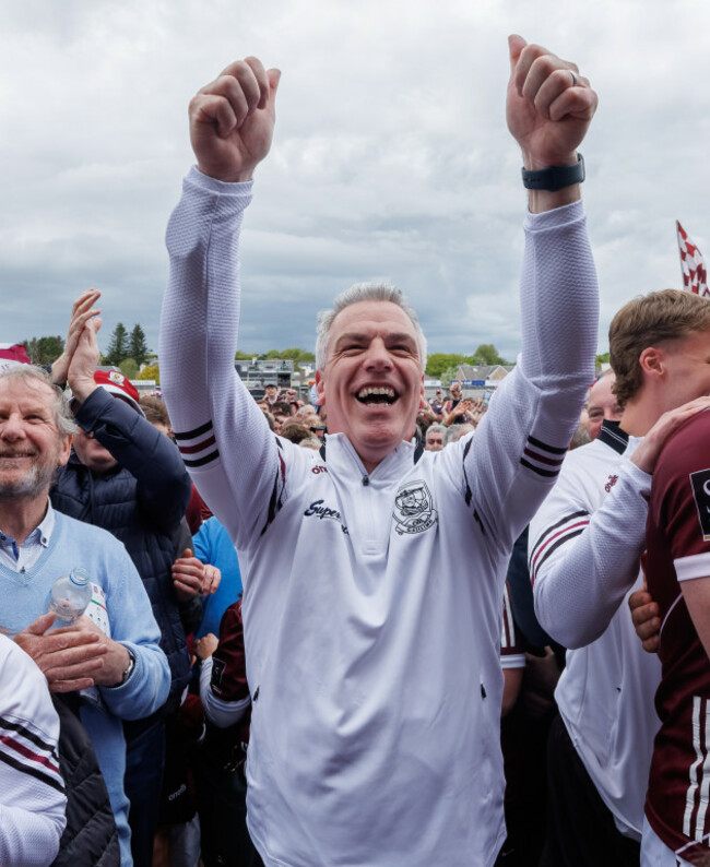 padraic-joyce-celebrates