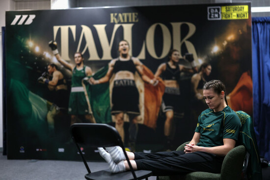 katie-taylor-in-the-dressing-room-ahead-of-the-fight