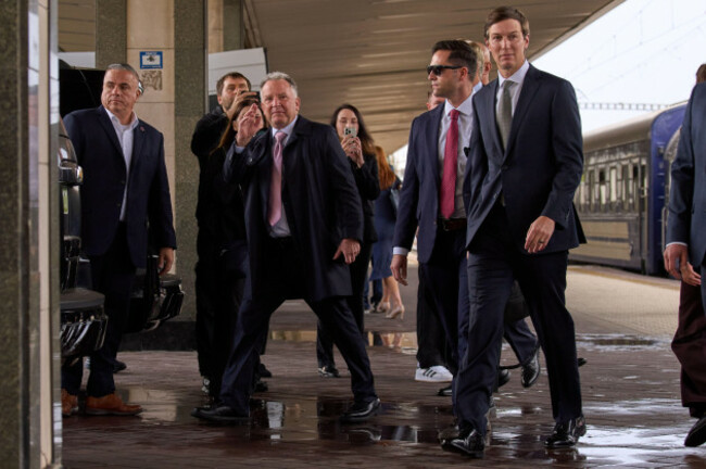 u-s-president-donald-trumps-envoys-steve-witkoff-center-and-jared-kushner-right-arrive-in-kyiv-ukraine-sunday-sept-6-2026-ap-photofrancisco-seco