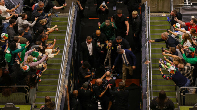 katie-taylor-waves-to-fans-as-she-leaves-the-arena