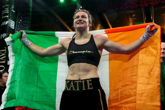 katie-taylor-celebrates-winning-by-unanimous-decision
