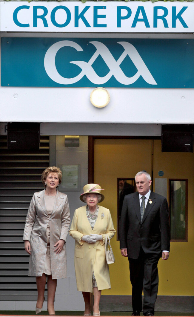 hm-queen-elizabeth-ii-mary-mcaleese-and-christy-cooney