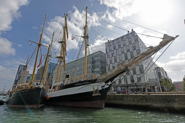 tall-ships-klevia-and-pelican-of-london-arrive-into-dublin-ahead