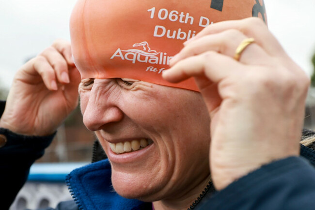 liz-keary-puts-on-her-swim-cap-ahead-of-the-race