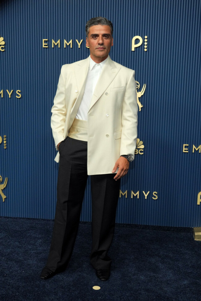 oscar-isaac-walks-the-red-carpet-at-the-television-academys-78th-emmy-awards-telecast-at-the-peacock-theater-at-l-a-live-on-monday-sept-14-2026-in-los-angeles-photo-by-jordan-straussinvision-f