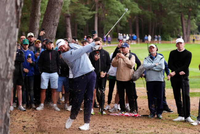 shane-lowry-of-ireland-on-day-one-of-the-2026-bmw-pga-championship-at-wentworth-golf-club-virginia-water-surrey-picture-date-thursday-september-17-2026