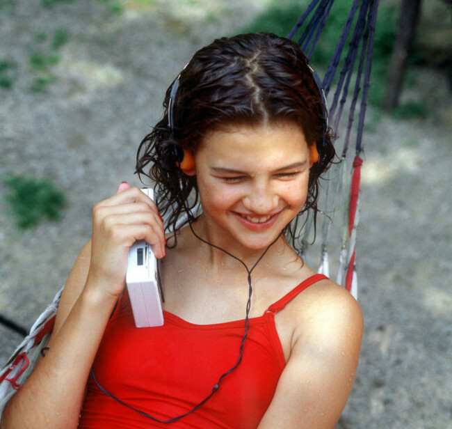 a-young-girl-listens-to-music-with-her-walkman-picture-taken-in-1986