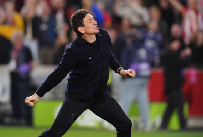 brentford-manager-keith-andrews-celebrates-after-the-final-whistle-following-the-premier-league-match-at-the-gtech-community-stadium-brentford-picture-date-friday-september-18-2026