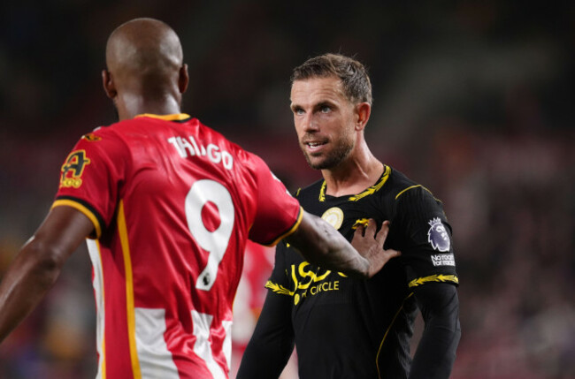 brentfords-igor-thiago-and-chelseas-jordan-henderson-exchange-words-during-the-premier-league-match-at-the-gtech-community-stadium-brentford-picture-date-friday-september-18-2026