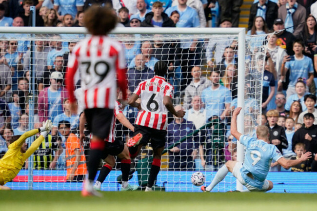 manchester-citys-erling-haaland-scores-fifth-goal-during-the-english-premier-league-soccer-match-between-manchester-city-and-sunderland-in-manchester-england-sunday-sept-20-2026-ap-photodave