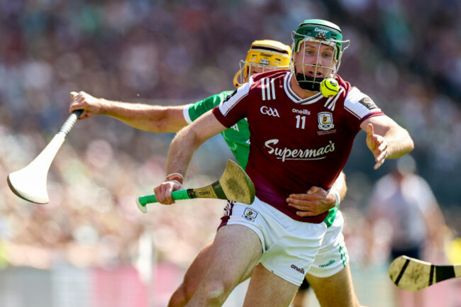 cathal-mannion-is-challenged-by-cathal-oneill