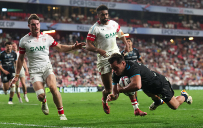 arthur-vincent-scores-their-ninth-try-late-in-the-game