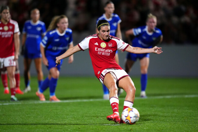 arsenals-mariona-caldentey-scores-their-sides-first-goal-of-the-game-from-a-penalty-during-the-uefa-womens-champions-league-match-at-mangata-developments-stadium-meadow-park-london-picture-date