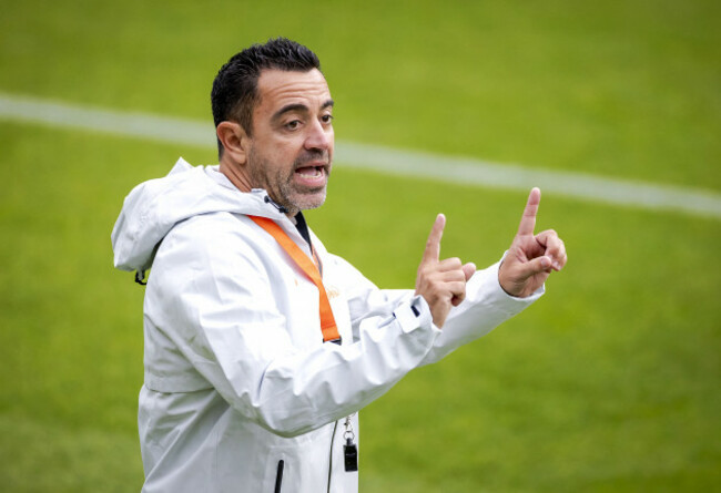 zeist-national-coach-xavi-hernandez-during-a-training-session-in-preparation-for-the-nations-league-matches-against-germany-serbia-greece-and-serbia-robin-van-lonkhuijsen-anp