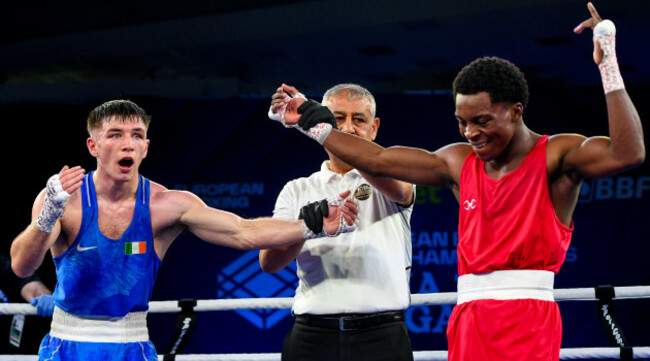 ewart-andres-marin-hernandez-is-declared-as-the-winner-against-jude-gallagher