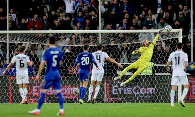 caoimhin-kelleher-makes-a-save
