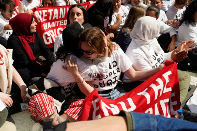 hannah-einbinder-center-and-other-demonstrators-gather-to-protest-ahead-of-israeli-prime-minister-benjamin-netanyahus-address-during-the-81st-session-of-the-united-nations-general-assembly-thursda