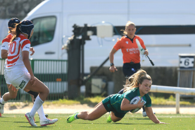 aoife-dalton-scores-her-sides-fourth-try
