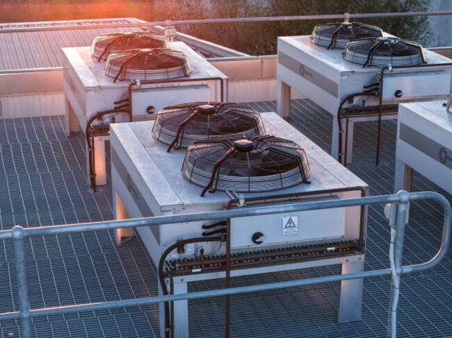 kilsyth-south-australia-29-august-2026-aerial-view-of-micron21-data-centre-rooftop-featuring-industrial-cooling-units-and-ventilation-fans-under-g