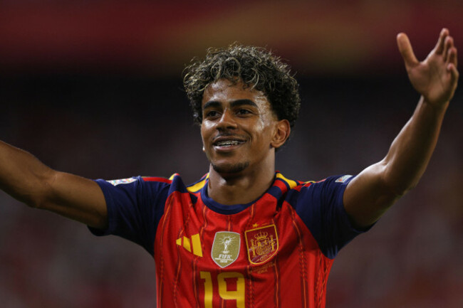 seville-spain-29th-sep-2026-seville-spain-september-29-lamine-yamal-of-spain-celebrates-after-scoring-his-teams-third-goal-during-the-uefa-nations-league-202627-group-phase-match-between-spa