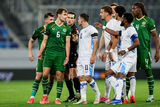 tempers-flare-between-jayson-molumby-and-oscar-gloukh