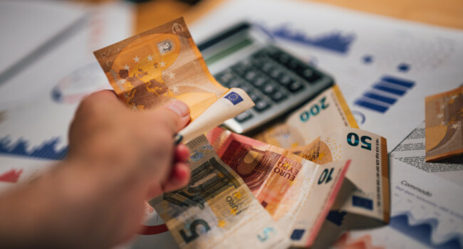 money-2-shutterstock-3fc62eb9-3780-4c97-b1af-61fc28999e28