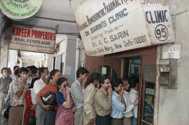residents-of-new-delhi-stand-in-line-for-medical-checkups-at-a-clinic-sept-30-1994-tension-is-high-among-many-of-the-capitals-residents-as-the-city-recorded-its-first-two-deaths-from-pneumonic-pl