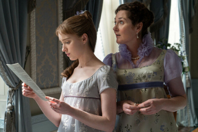 bridgerton-from-left-phoebe-dynevor-ruth-gemmell-diamond-of-the-first-water-season-1-ep-101-aired-dec-25-2020-photo-liam-daniel-netflix-courtesy-everett-collection