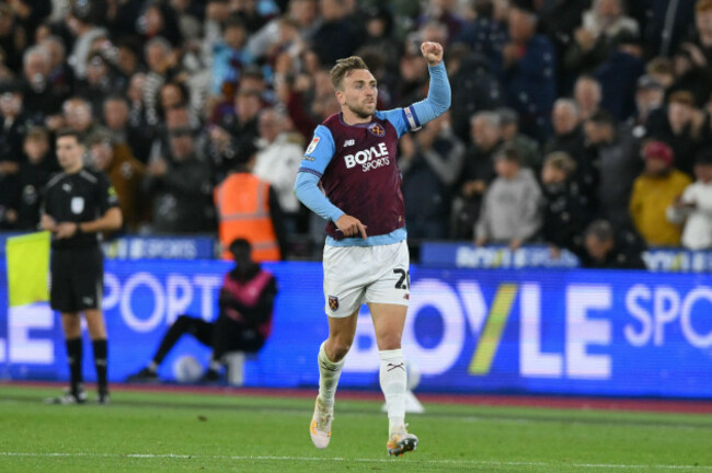 jarrod-bowen-of-west-ham-united-celebrates-after-scoring-teams-first-goal-1-1-during-the-sky-bet-championship-match-between-west-ham-united-and-queens-park-rangers-at-the-london-stadium-stratford-on