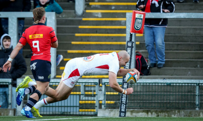 jacob-stockdale-scores-his-sides-first-try