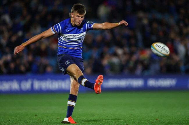 sam-prendergast-kicks-a-conversion