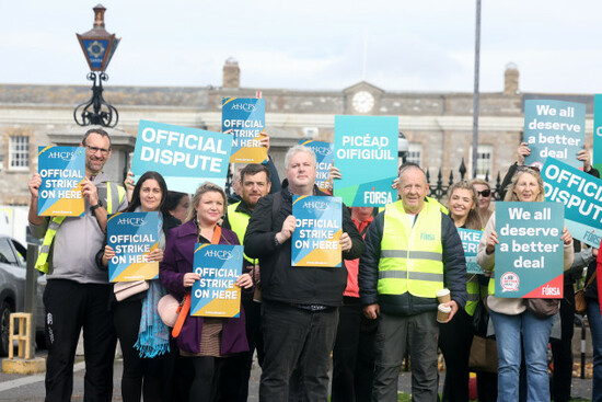 171Public Sector Strikes_90756990