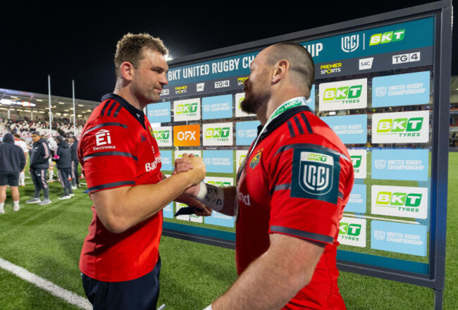 tadhg-beirne-with-player-of-the-match-marnus-van-der-merwe