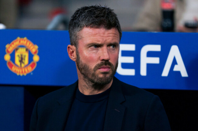 madrid-spain-october-13-michael-carrick-head-coach-of-manchester-united-in-the-bench-during-the-uefa-champions-league-202627-league-phase-md2-match-between-atletico-de-madrid-and-manchester-unit