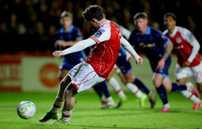 aidan-keena-misses-a-penalty