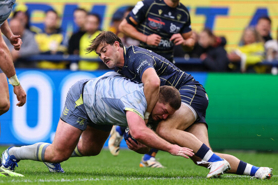 tadhg-furlong-scores-his-sides-first-try-of-the-match-despite-leon-darricarrere