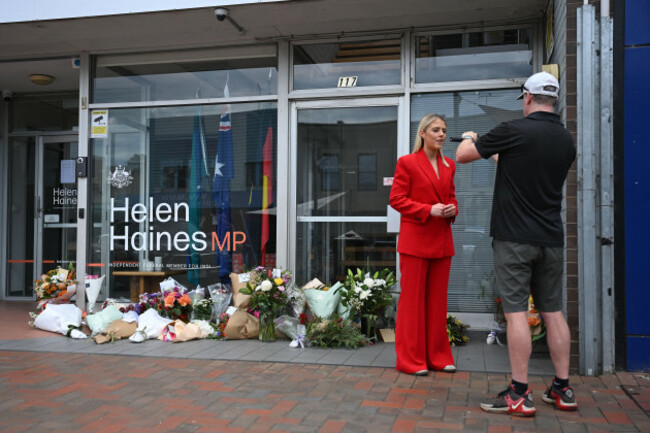 melbourne-australia-20th-oct-2026-media-are-seen-outside-of-the-office-of-independent-federal-mp-helen-haines-in-wangaratta-tuesday-october-20-2026-independent-mp-helen-haines-is-fighting-for