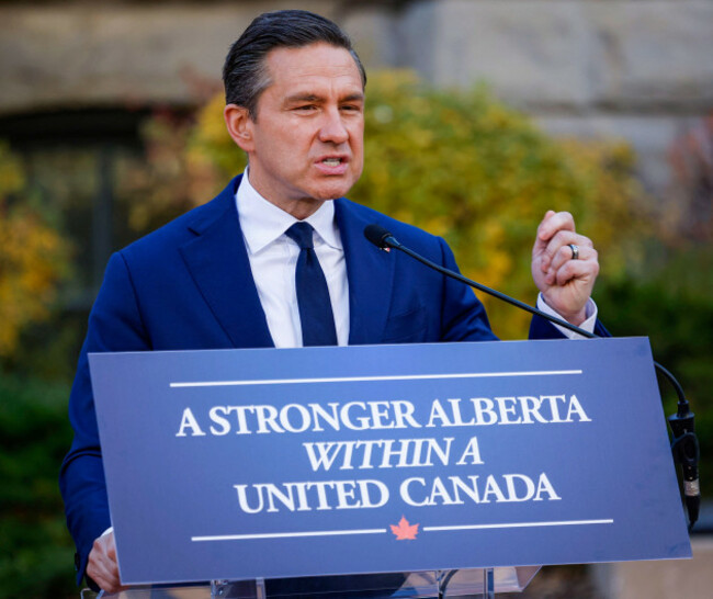 calgary-canada-20th-oct-2026-conservative-leader-pierre-poilievre-speaks-to-the-media-in-calgary-tuesday-oct-20-2026-credit-the-canadian-pressalamy-live-news